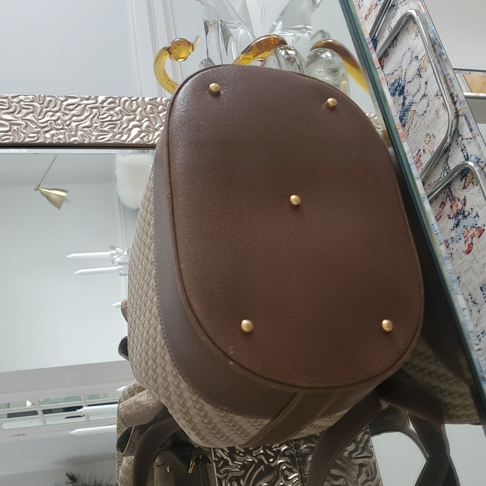 80's Gucci Rare Vintage Bucket Crossbody Shoulder Bag - Picture 8 of 17